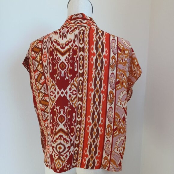 Cupcakes & Cashmere Top Ikat Aztec Print Short Sleeve Camp Shirt Womens Medium - Picture 3 of 15